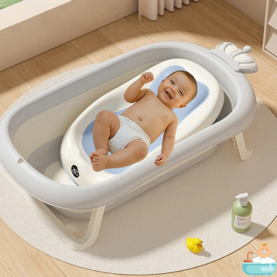 siege-de-bebe-pour-le-bain-bleu-bebe-rire