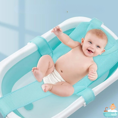 transat-de-bain-bebe-heureux-bleu